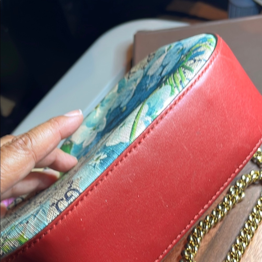 Gucci Blue and Gold Crossbody Bag with Iconic Design - Picture 10 of 17